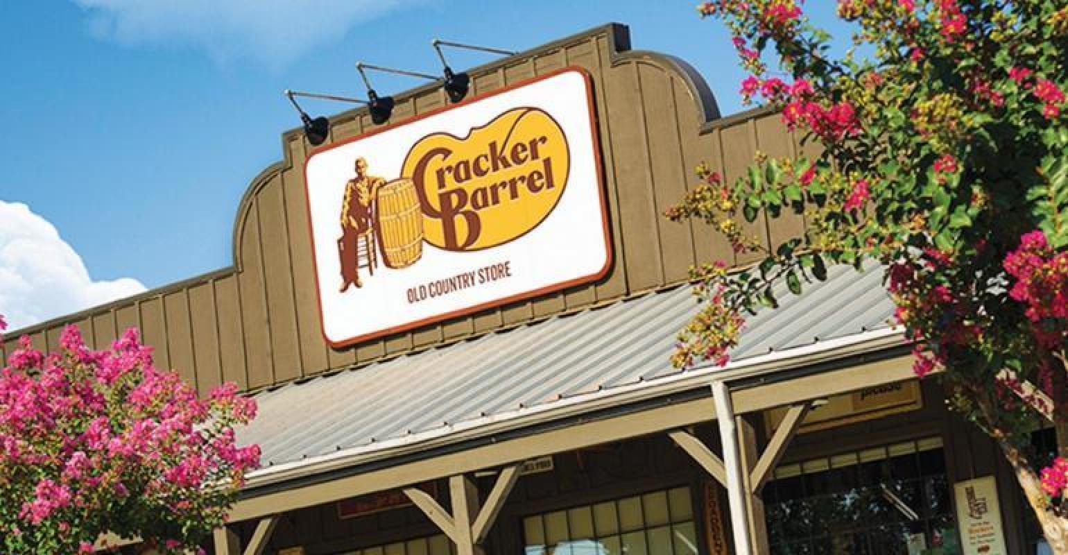 where is there a cracker barrel restaurant